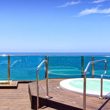Bull Dorado & Hotel 3*