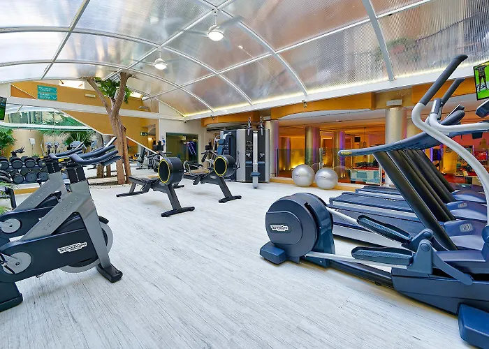 Bull Dorado & Hotel 3*