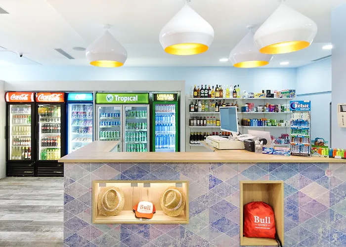 Bull Dorado & Hotel 3*