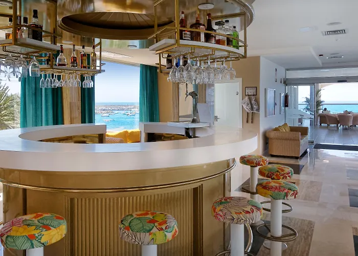 Bull Dorado & Otel Arguineguin